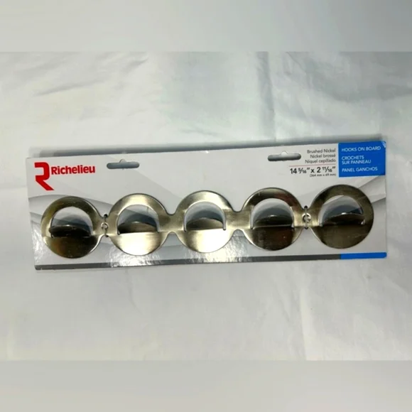 Richelieu Contemporary Silver Hook Rack - Picture 4 of 5